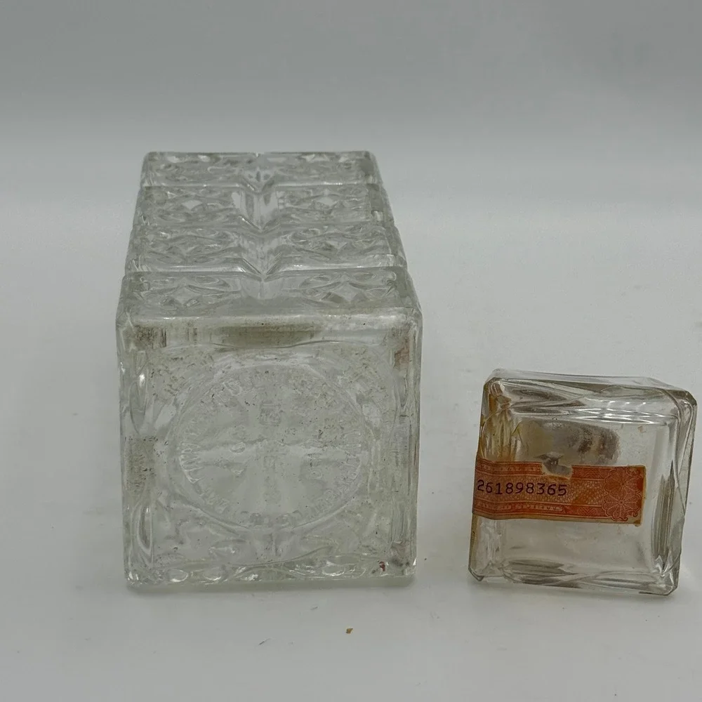 Vtg Federal Glass Clear Pressed Glass Decanter with Stopper Geometric Diamond